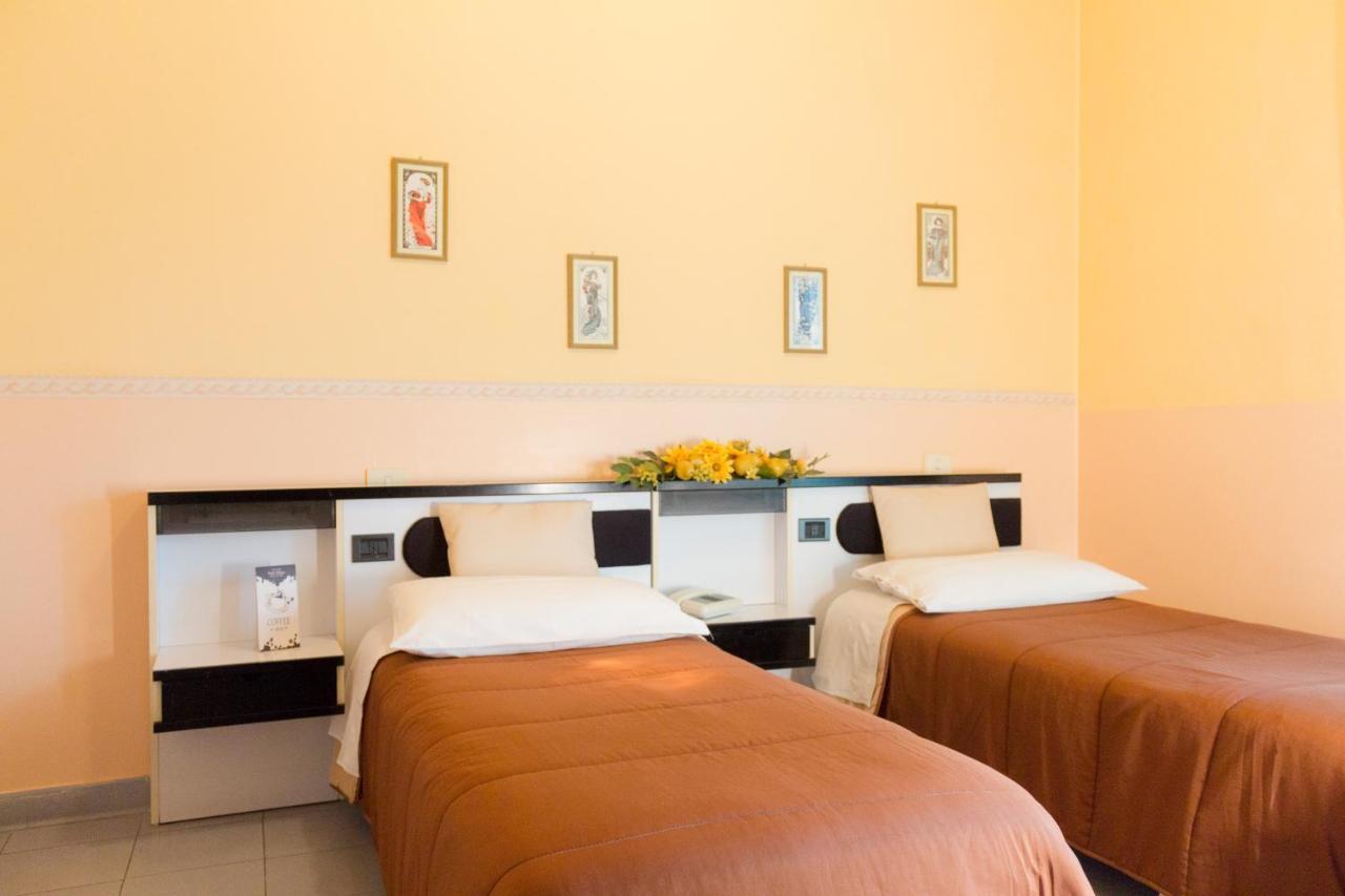 Hotel Falisco Fabrica di Roma Eksteriør billede